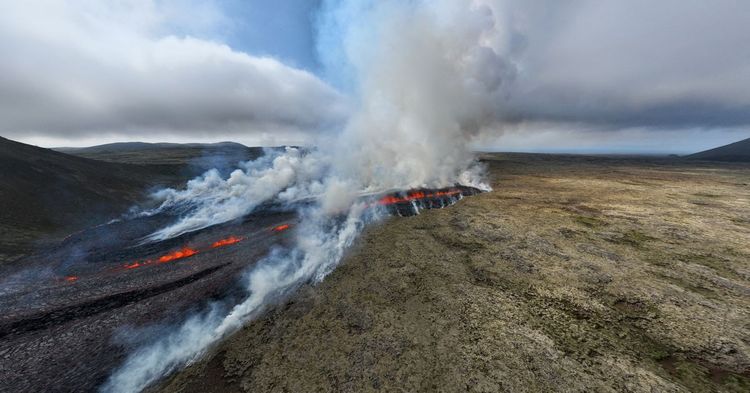 Iceland volcano eruption